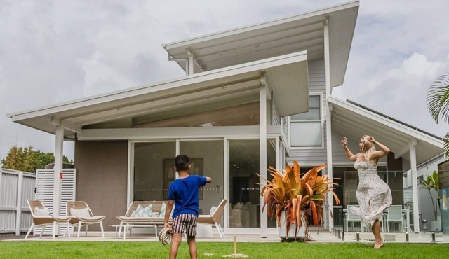 Daybreak Shores- Absolute Beachfront holiday home