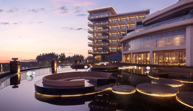 Days Hotel By Wyndham Fangchenggang Bailang Beach