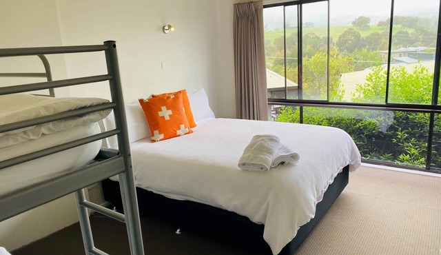 Delatite Apartments - Cedar 2 - Motel Room