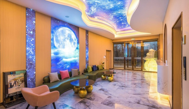Dequan Luxury WangJing Hotel