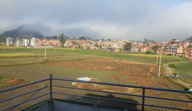 discover a genuine Nepalese family life and a newar community