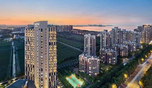 Doubletree By Hilton Yantai Golden Coast Hotel & Suites