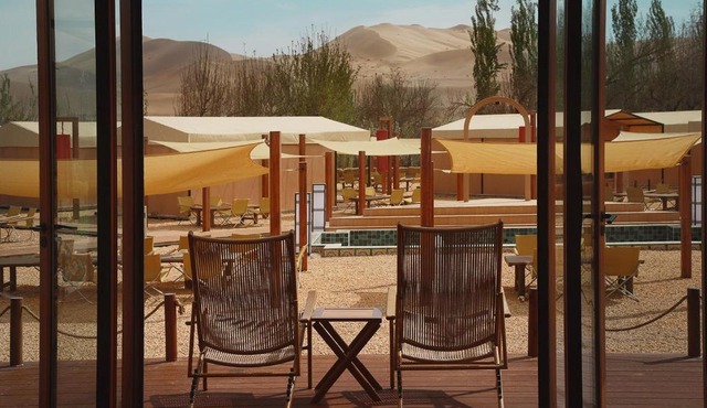 DunHuang FengMingSha Hotel