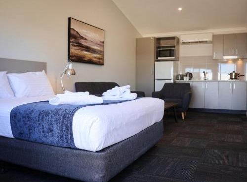 Eastend Studio Apartments