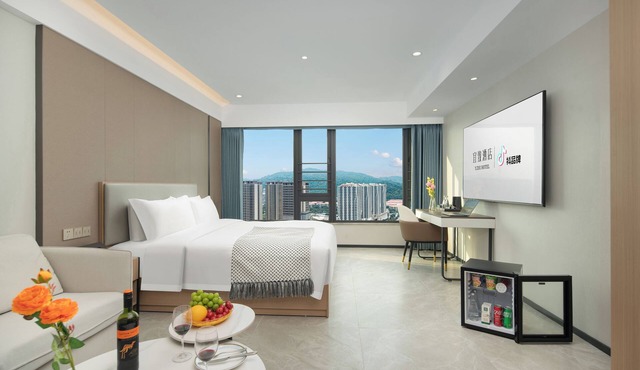 ECHIC Mercure (Guangzhou Baoneng Performing Arts Center Luogang Wanda Plaza)