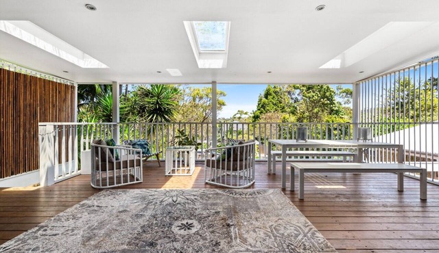 Elegant 3-Bed Home with Games Room
