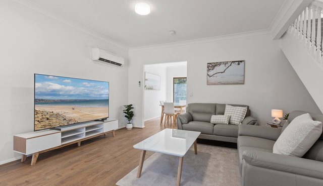 Elegant 3-Bed Home from Sunny Glenelg Beach