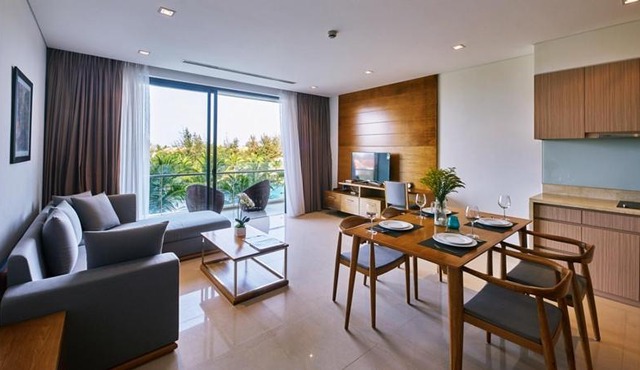 Emblemsea apartment