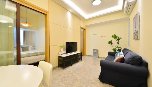 Extra-large, luxurious three-bedroom, two-bedroom apartment in Bantian, near Shenzhen North Huawei Tianan Cloud Valley