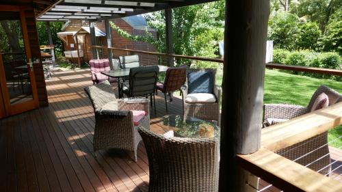 Falls Lodge - a Blue Mountains experience