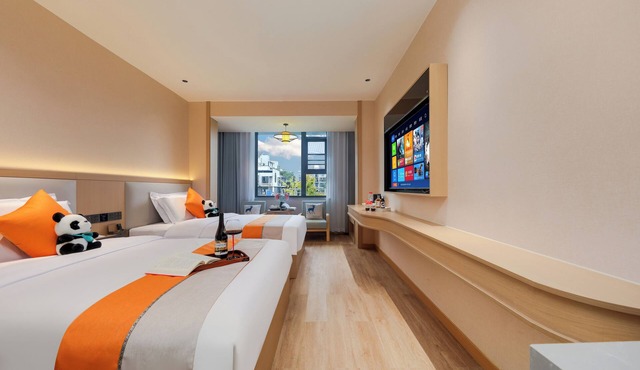 Fengyin Tianjiao Cinema Hotel