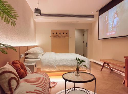Flower Whisperer Homestay Tianmenshan Store free airport and station pick-up English language service