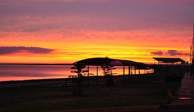 Foreshore Motor Inn