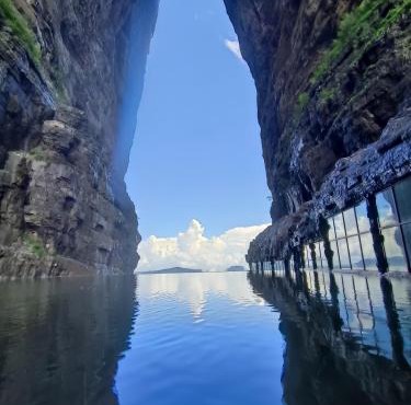 Friend Zhangjiajie Hotel-Free pick-up-Free Laundry