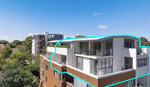 Fully Furnished 2-Storey, 3 Bedroom Executive Penthouse Apartment