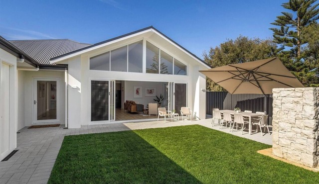 Genoa House Coastal Elegance at the Marinas Edge