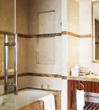 Glarun Jinling Hotel
