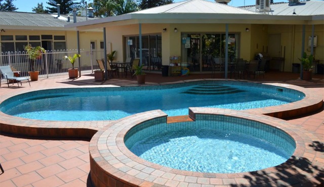 Glenelg Motel