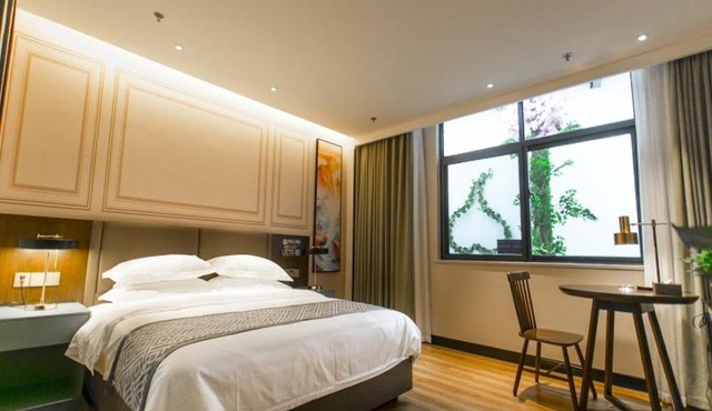 GME Bozhou Qiaocheng District Jian'an Road Railway Station Hotel