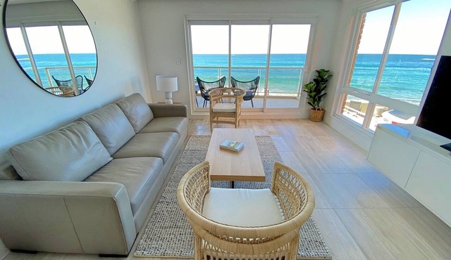 Gobsmacking Views 2, with Direct Beach Access