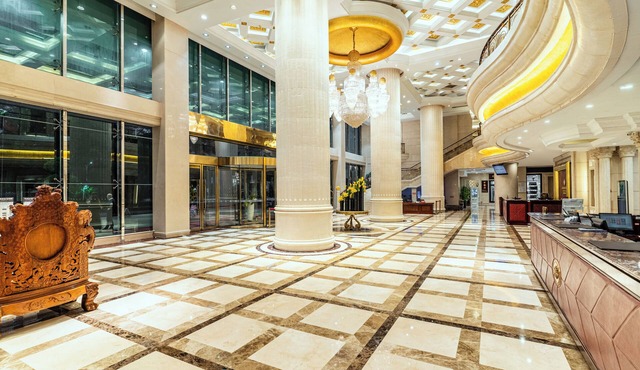 Golden Plaza International Hotel