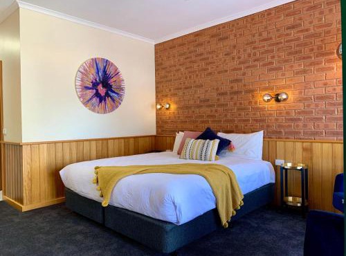 Golden River Motor Inn