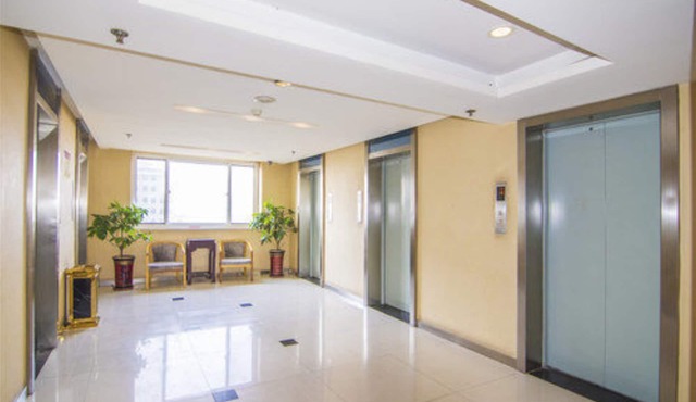 Golden Tree Business Hotel