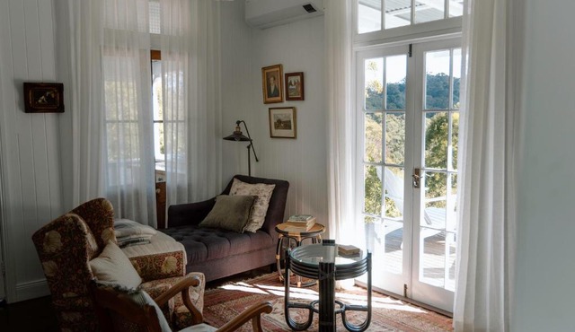 Gracie Cottage Romantic Secluded Hinterland Escape for 2