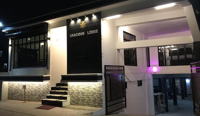 Gracious Lodge