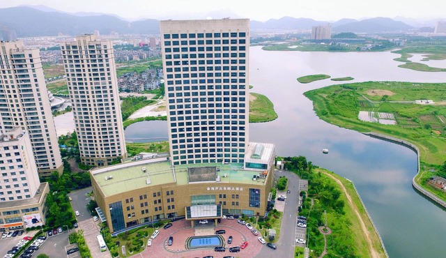 Grand New Century Hotel Ninghai Jinhai