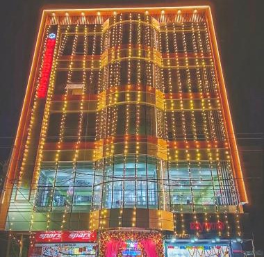 Grand Palace Hotel & Restaurant