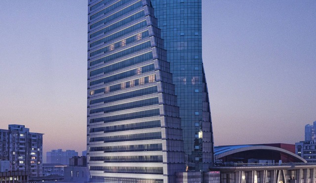 Grandskylight Hotel