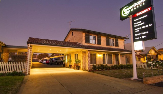 Green Gables Motel