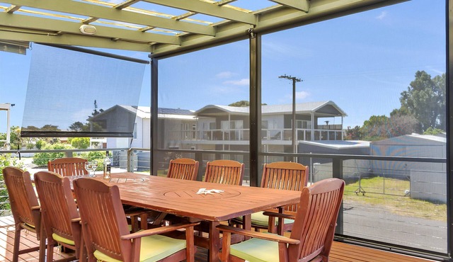 Green Reef Beach House ~ Aldinga Beach - Fantastic Entertainer with Large Balcony and Sea Views