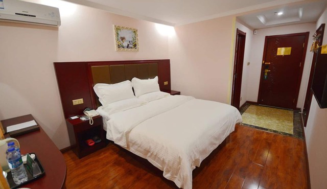 Green Tree Inn Express