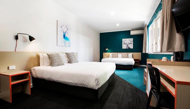 Greenacre Hotel