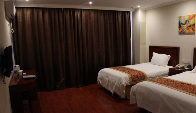 GreenTree Inn Anqing Tongcheng Tong'an Road South Bus Station Business Hotel