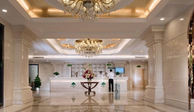 GreenTree Inn Guangdong Shenzhen Dongmen Business Hotel