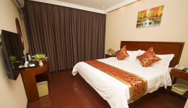 GreenTree Inn High-tech Zone Shandong University Bathing Beach Hotel