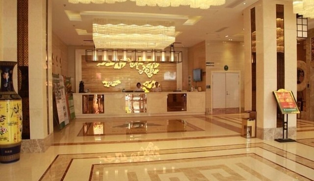 GreenTree Inn Huizhou Chenjiang Intercity Rail Station Hotel