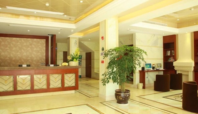 GreenTree Inn Linhai Yintai City