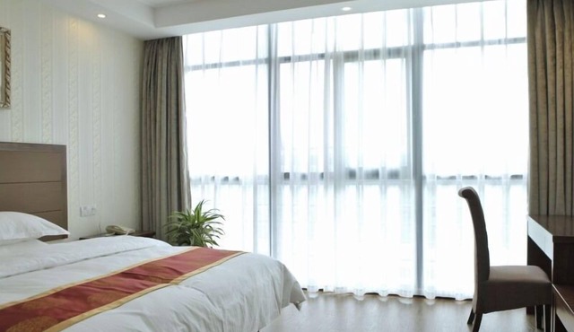 GreenTree Inn Nantong ChongChuan District ZhongNan Century City Express Hotel