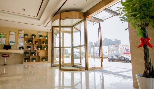 GreenTree Inn Nantong Tongzhou Zhangzhishan Town Deli Square Express Hotel