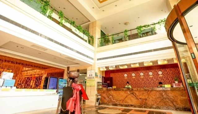 GreenTree Inn Qingdao Wuyishan Road JUSCO Shopping Mall Hotel