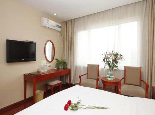 GreenTree Inn Rizhao West Station Suning Plaza