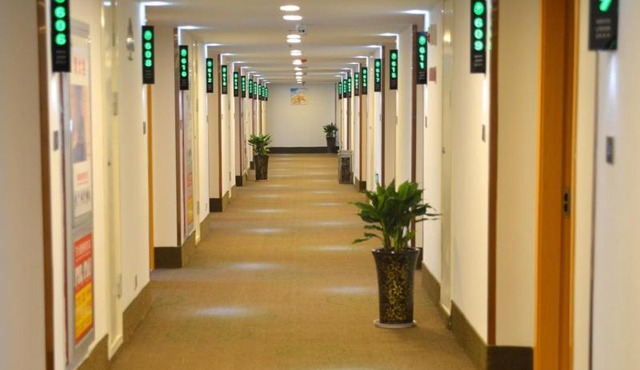 GreenTree Inn Suzhou Changshu Huanghe Road Linli Centre Express Hotel