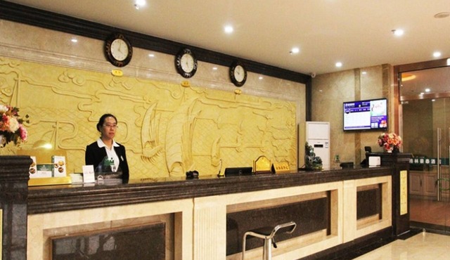 GreenTree Inn ZhangJiaKou XiaHuaYuan District XinChen Road Express Hotel