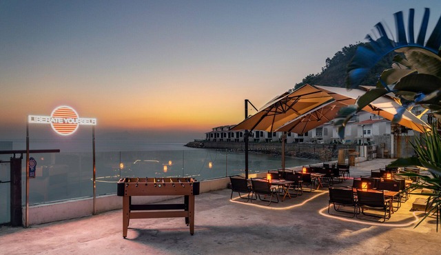 HAJANA Beachside Homestay