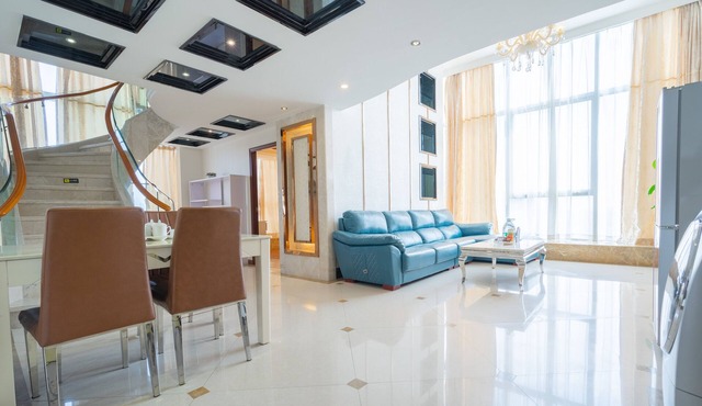 Hakka International Duplex Apartment - Beijing Rd