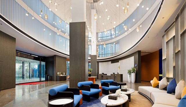 Hampton by Hilton